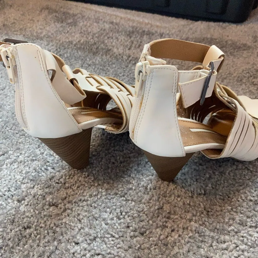 💚 New Directions Leila Cone Heel Sandal Women’s 6.5 - Image 5