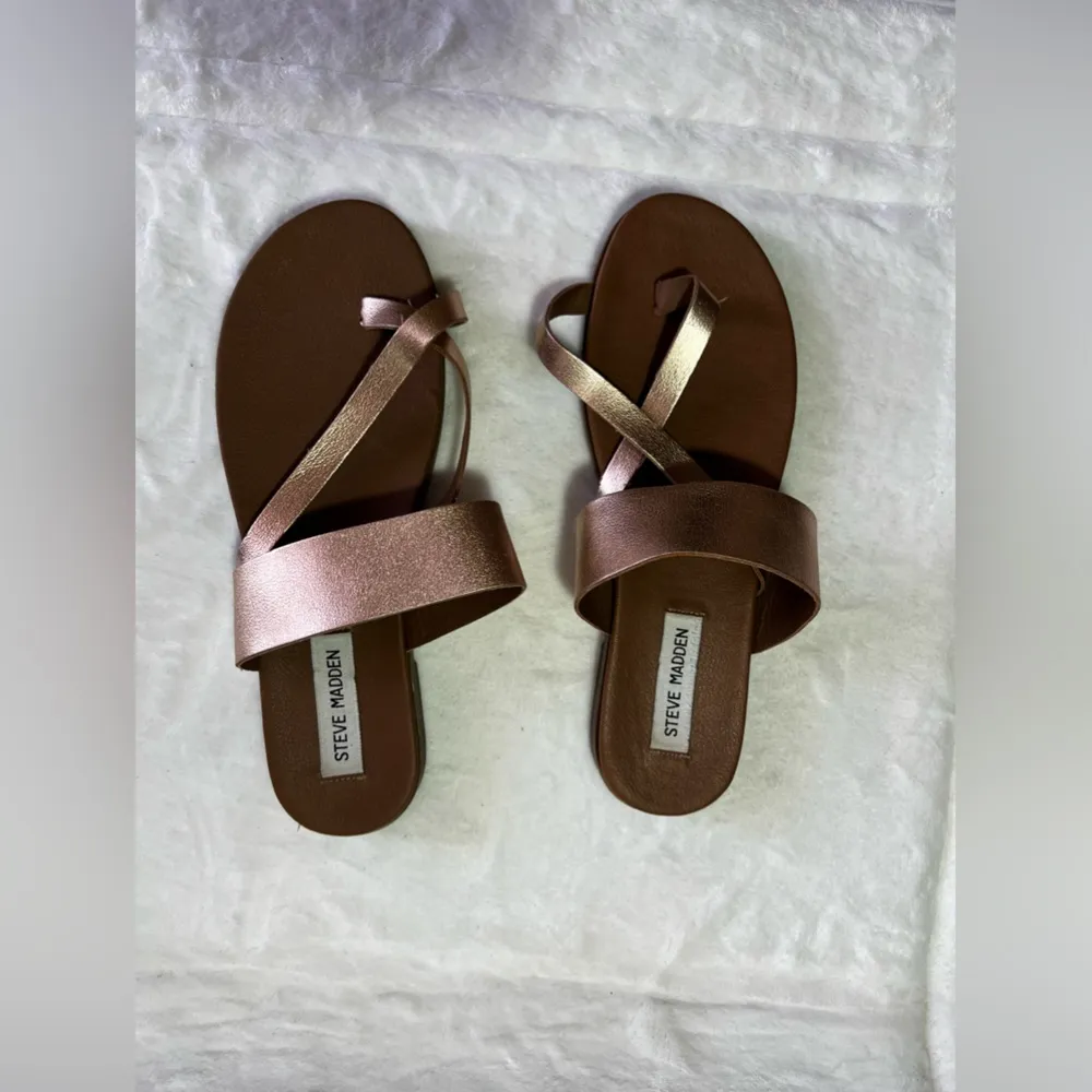Steve Madden Athens rose gold sandals size 8.5  Athens Strappy Flat Faux Leather - Image 14