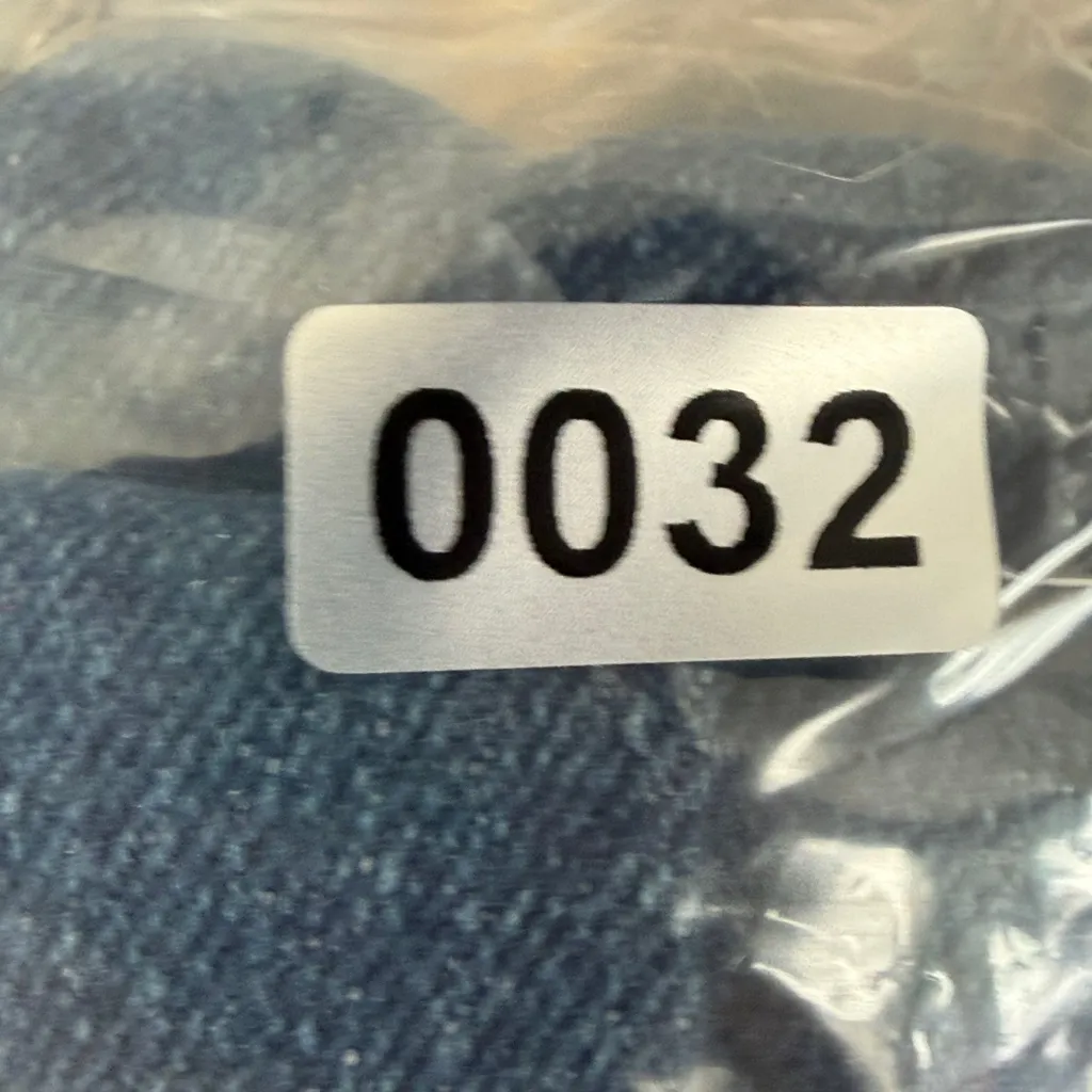 Tommy Hilfiger jeans women’s size 12, straight leg - Image 8