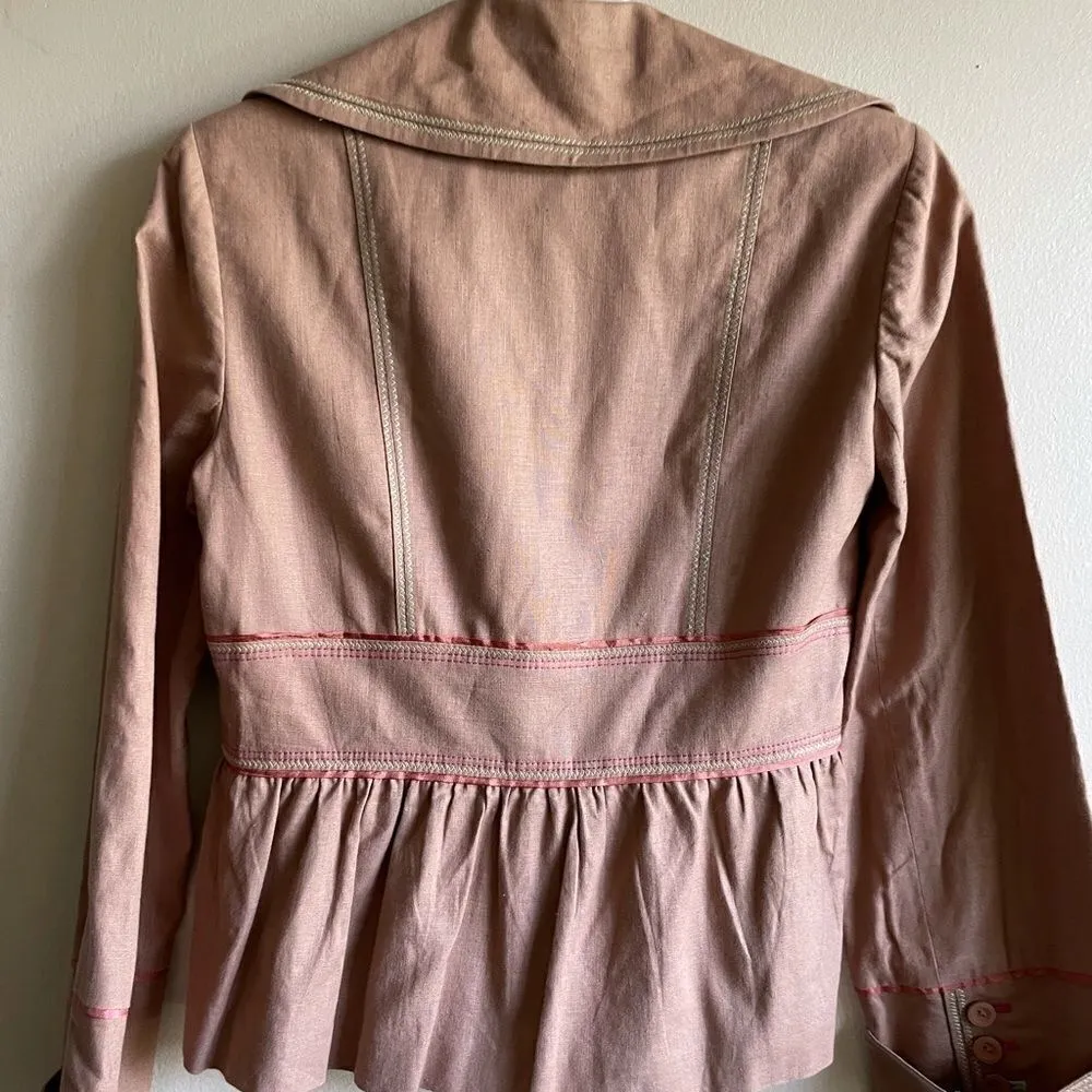 Cynthia Steffe Tan jacket with floral interior lining - Image 3