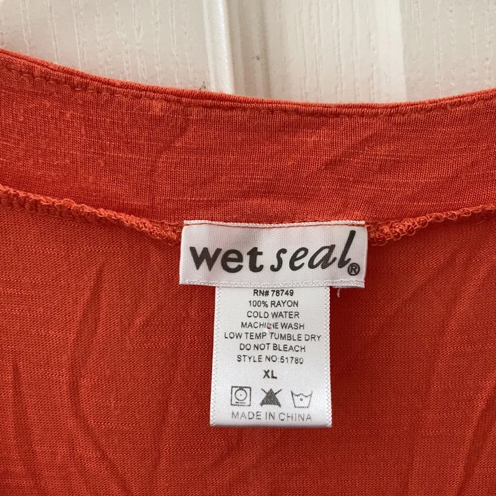 FINAL MARKDOWN Wet seal top xl - Image 4