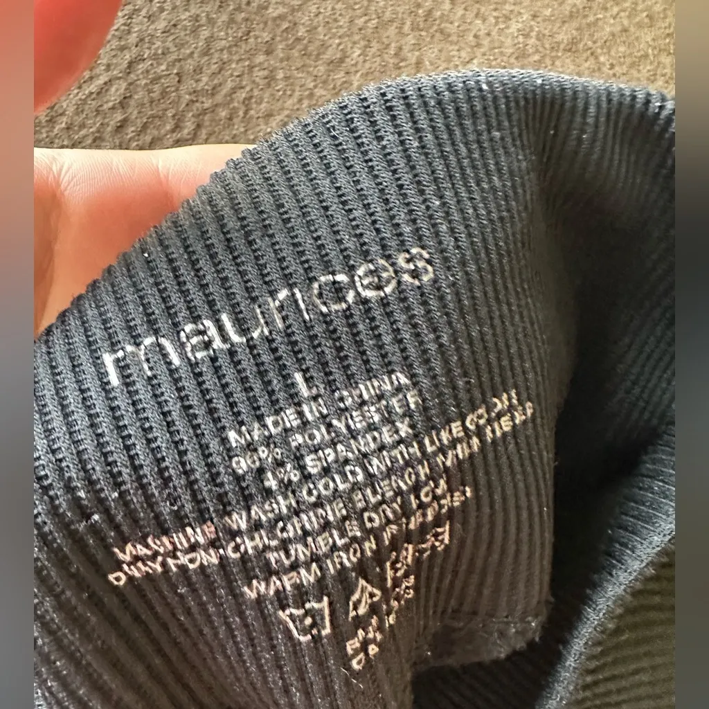 Maurice’s size large black  leggings - Image 3
