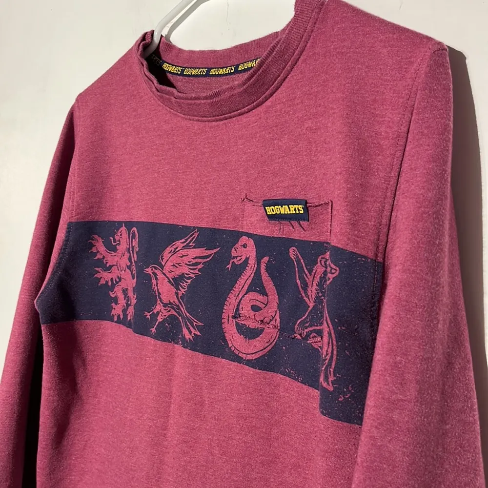 Harry Potter Maroon Long Sleeve Hogwarts All 4 Houses Sweater Size XL - Image 4