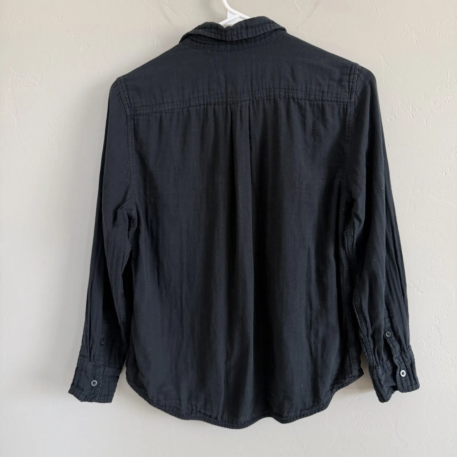 Everlane Women’s The Soft Cotton Gauze Shrunken Blouse Black Size 4 Long Sleeve - Image 3