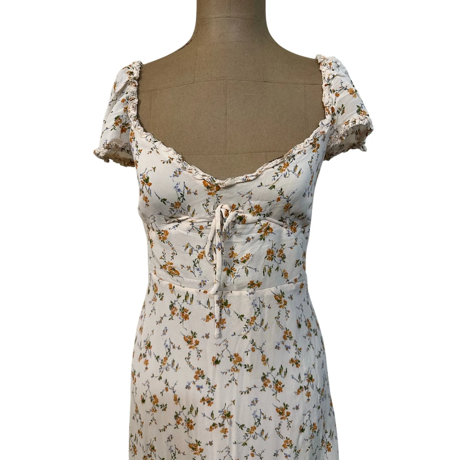 Reformation Midi Dress Yellow Floral Sweetheart Neckline Cap Sleeve - Image 9