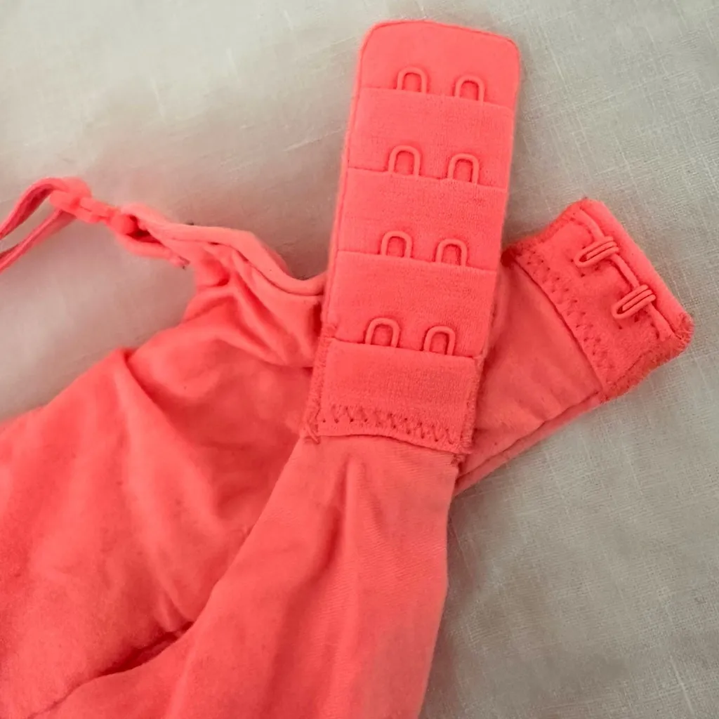 Body by Victoria a Tshirt Bra - Image 3