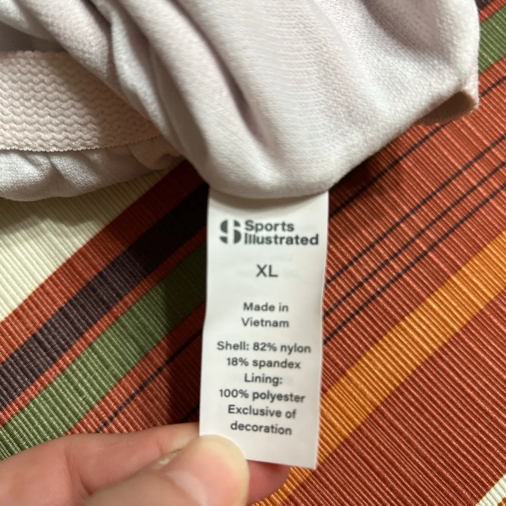 Vibrant red Sports Illustrated one - Image 7