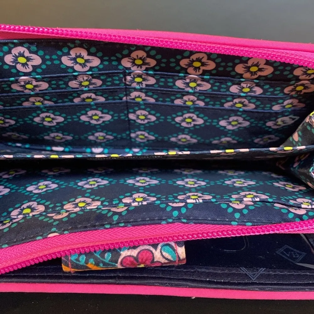 Vera Bradley Turn Lock Purse Wallet Pink Aqua Floral 7 x 5 - Image 8