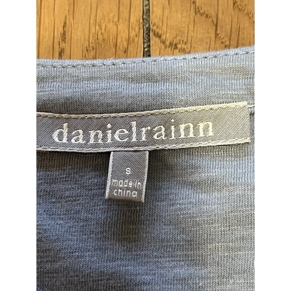 Daniel Rainn Light Gray Aztec Boho Top Sz Small Pleated Long Sleeves Preppy City - Image 8