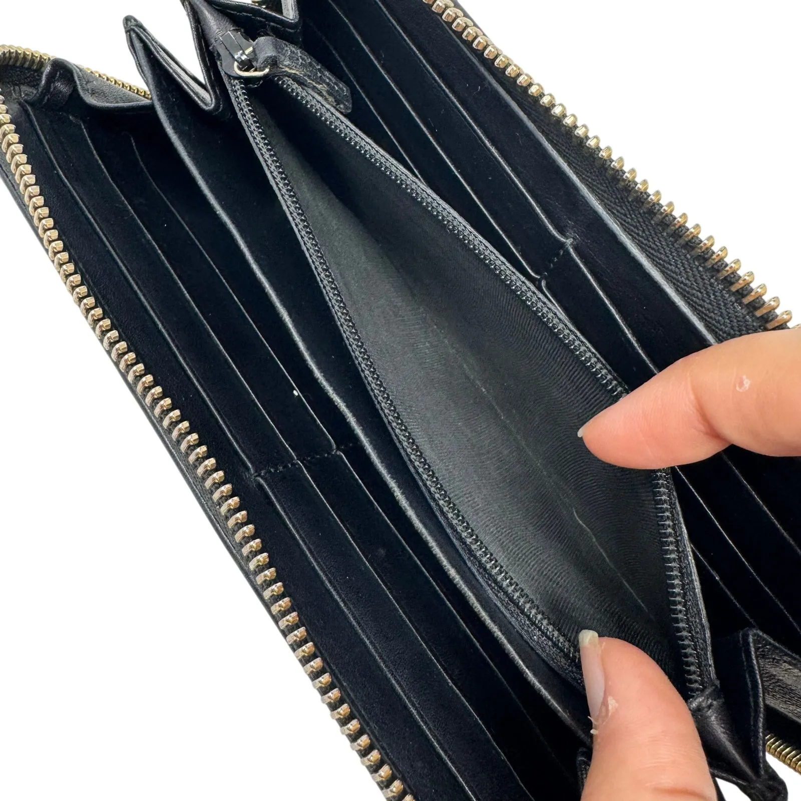 Gucci GG Guccissima Monogram Black Leather Zip Around Wallet with Double G Logo - Image 9