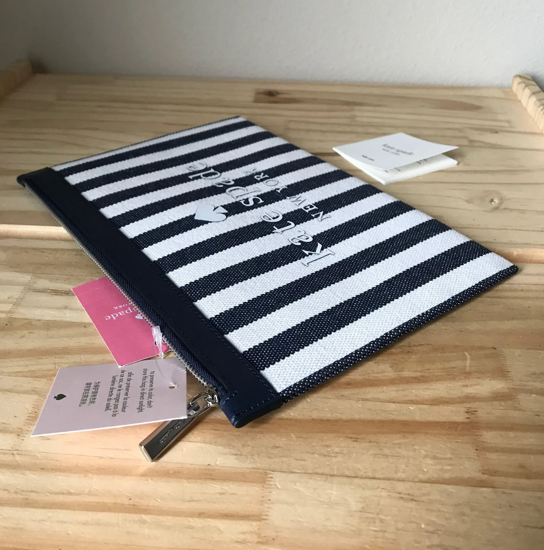 large zip pouch - Image 4