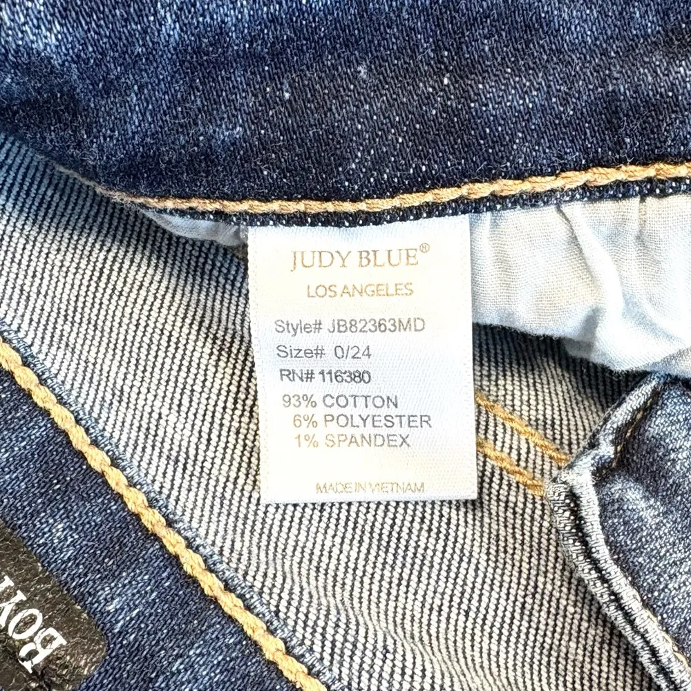 Judy Blue Bleach Splatter Distressed Boyfriend Jeans Size 24 - Image 13