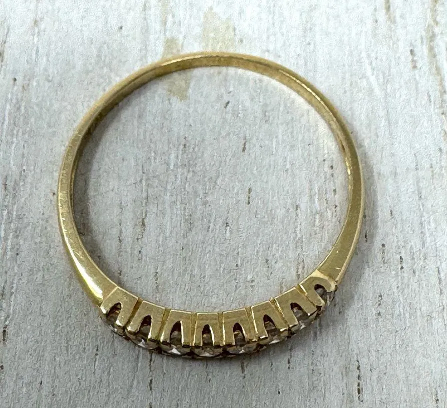 Solid 750 / 18K yellow gold with 8 diamonds, ring, size ~6 - Image 6