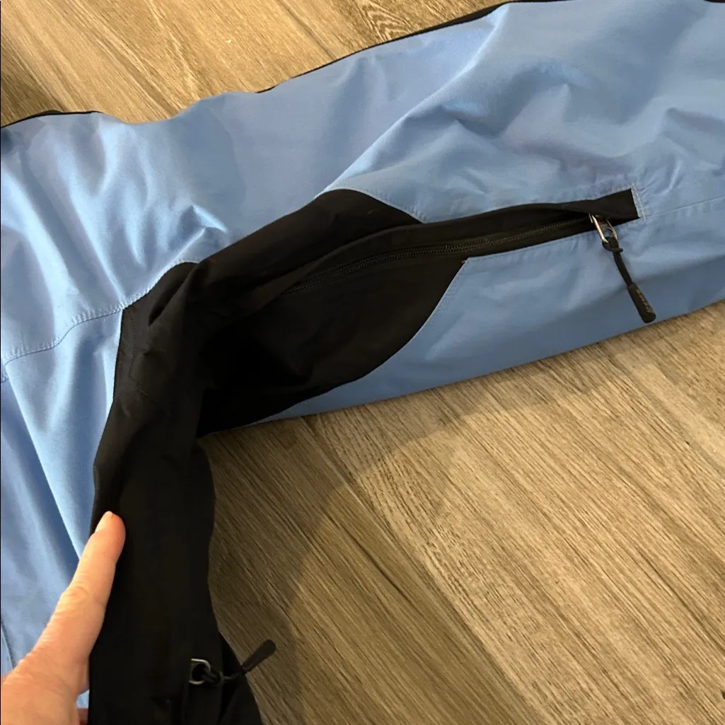 Eastern mountain Sports Gor Tex Women's Ski Jacket - Image 11