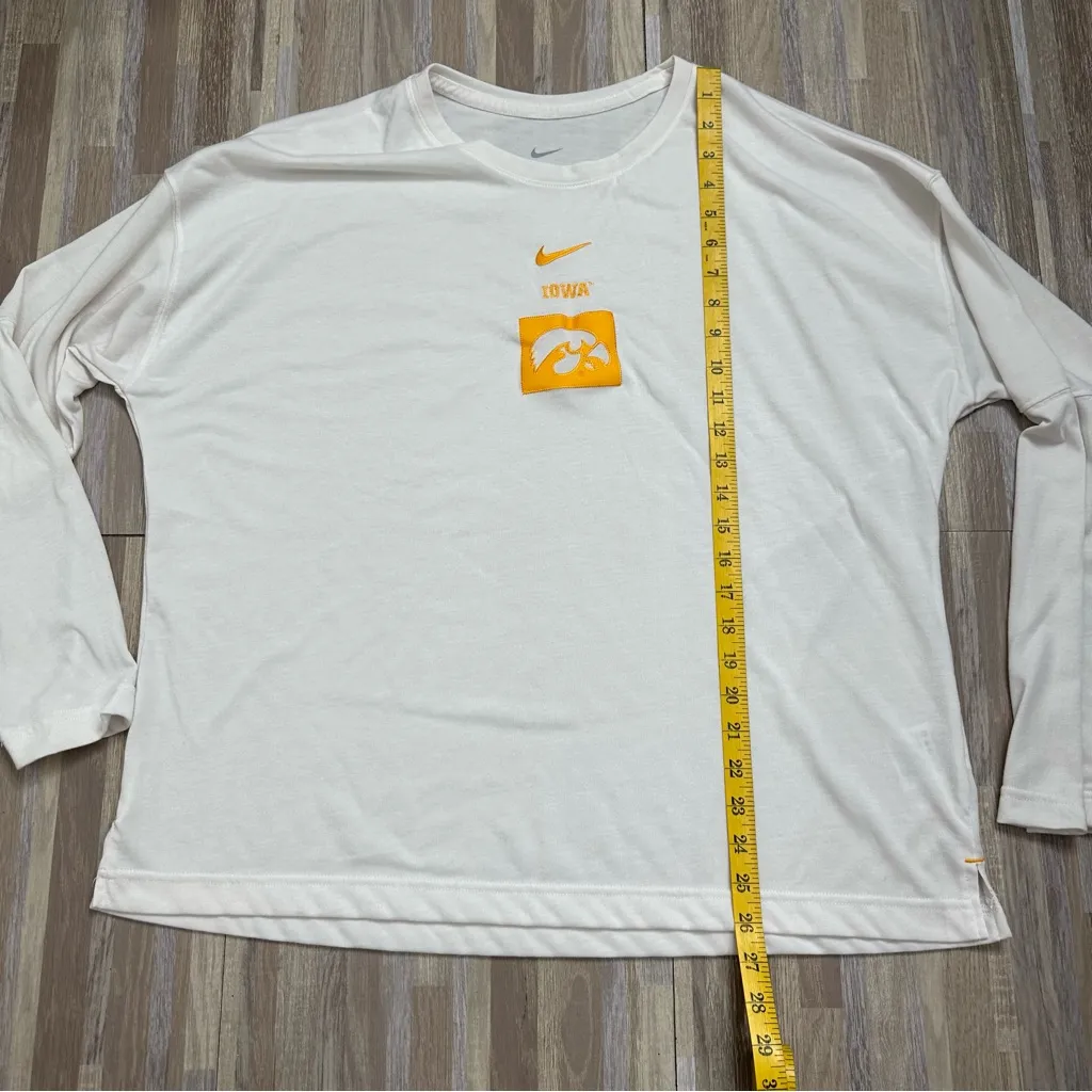 Nike Women’s Cream Iowa Hawkeye Long Sleeve Tee with Logo, XXL - Image 6