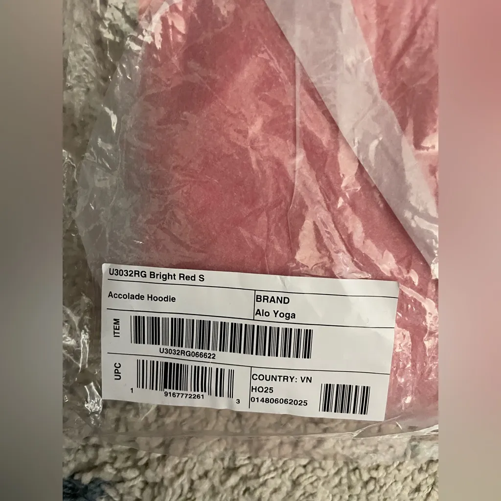 ALO Yoga NWT Accolade Hoodie Bright Red Color Unisex Oversized Size S - Image 9