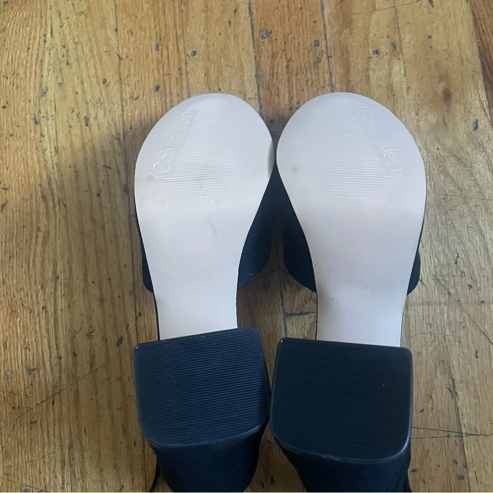 Calvin Klein Black Suede Platform Pumps Size 10 - Image 5
