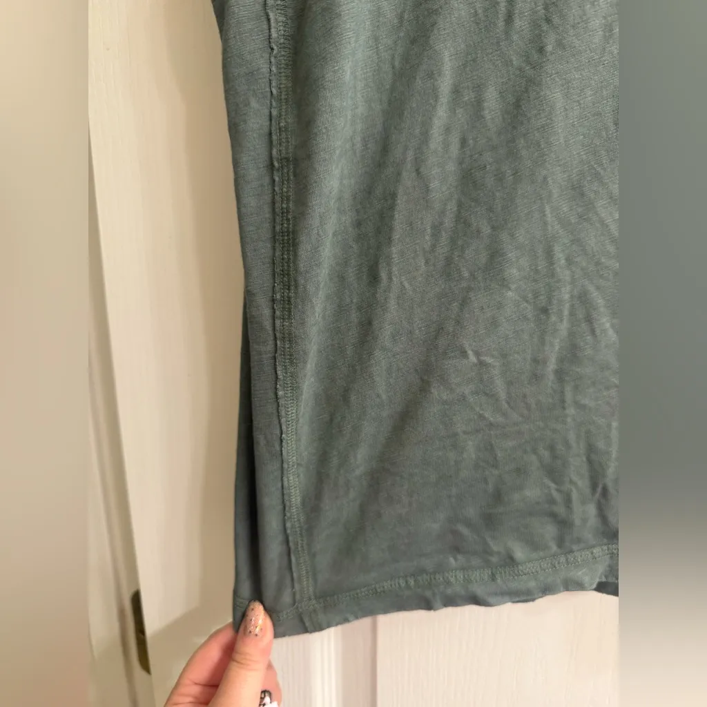 Aerie Green Distressed Basic Pocket Scoop Neck Boyfriend T-Shirt - size L - Image 4