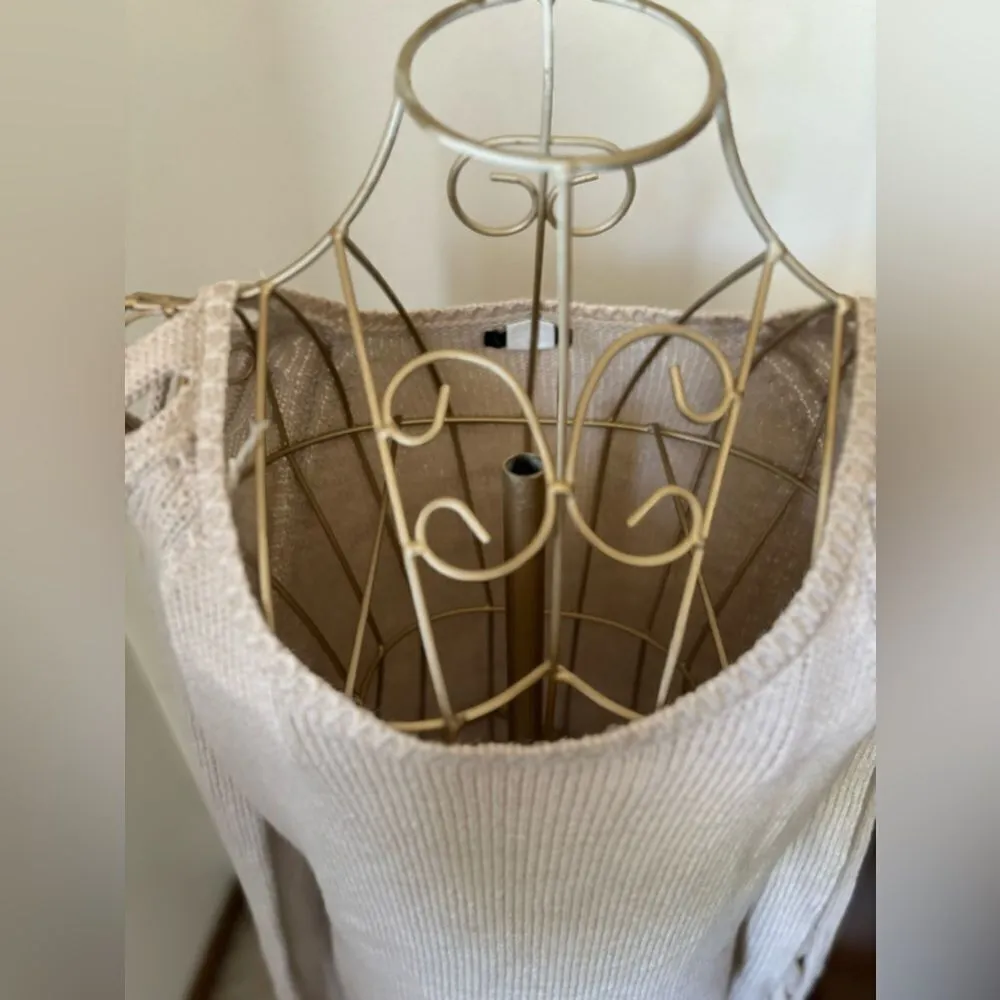 Venus sweater with cutout arm detail size small - Image 3