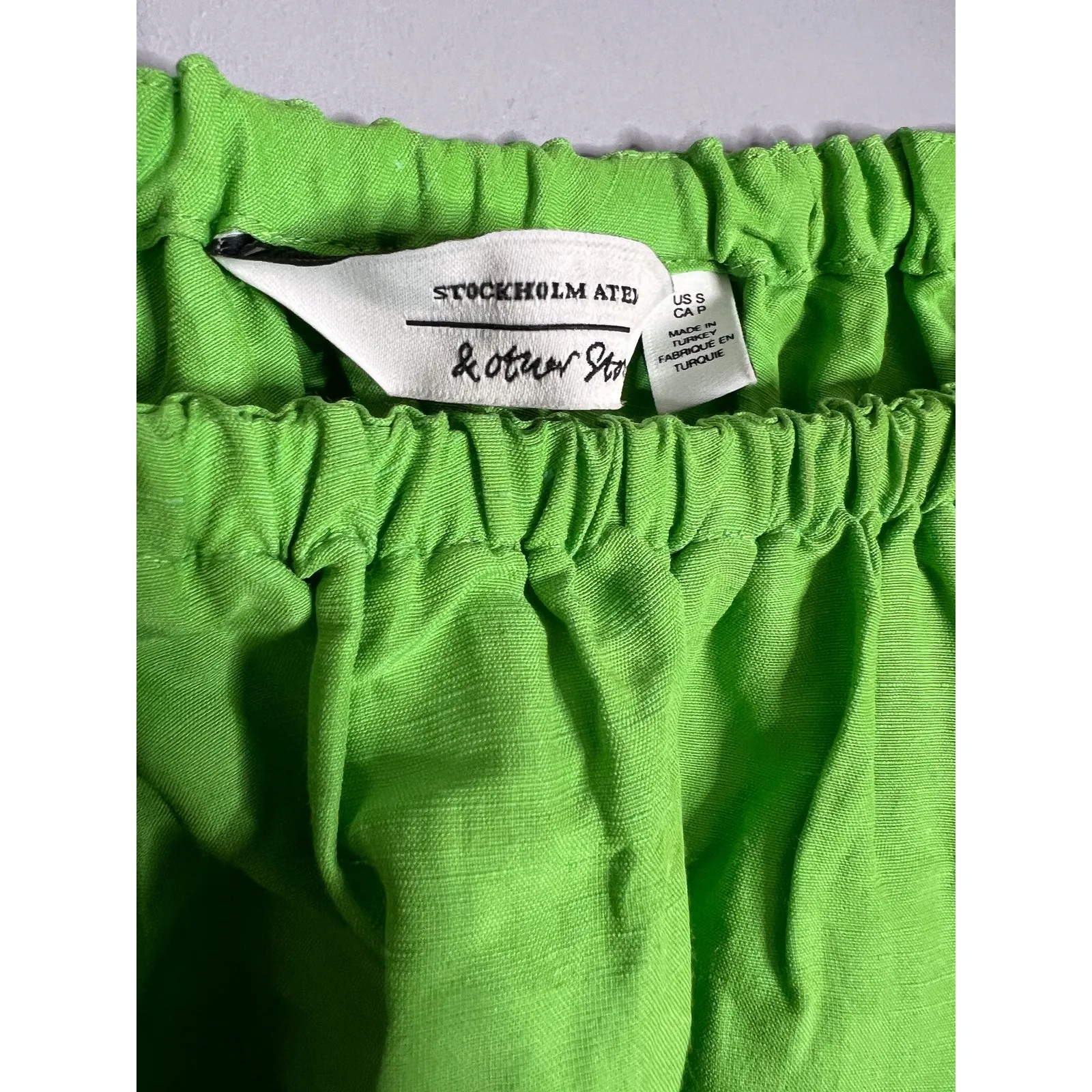 & Other Stories Voluminous Crop Top Lime Green Size Small Balloon Sleeve Blouse - Image 6
