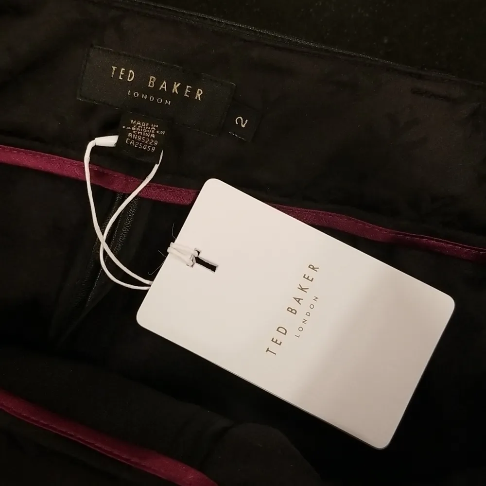 💕TED BAKER💕 Faydell Pleather Belt Detail Trouser ~ Black US 6 NWT - Image 16