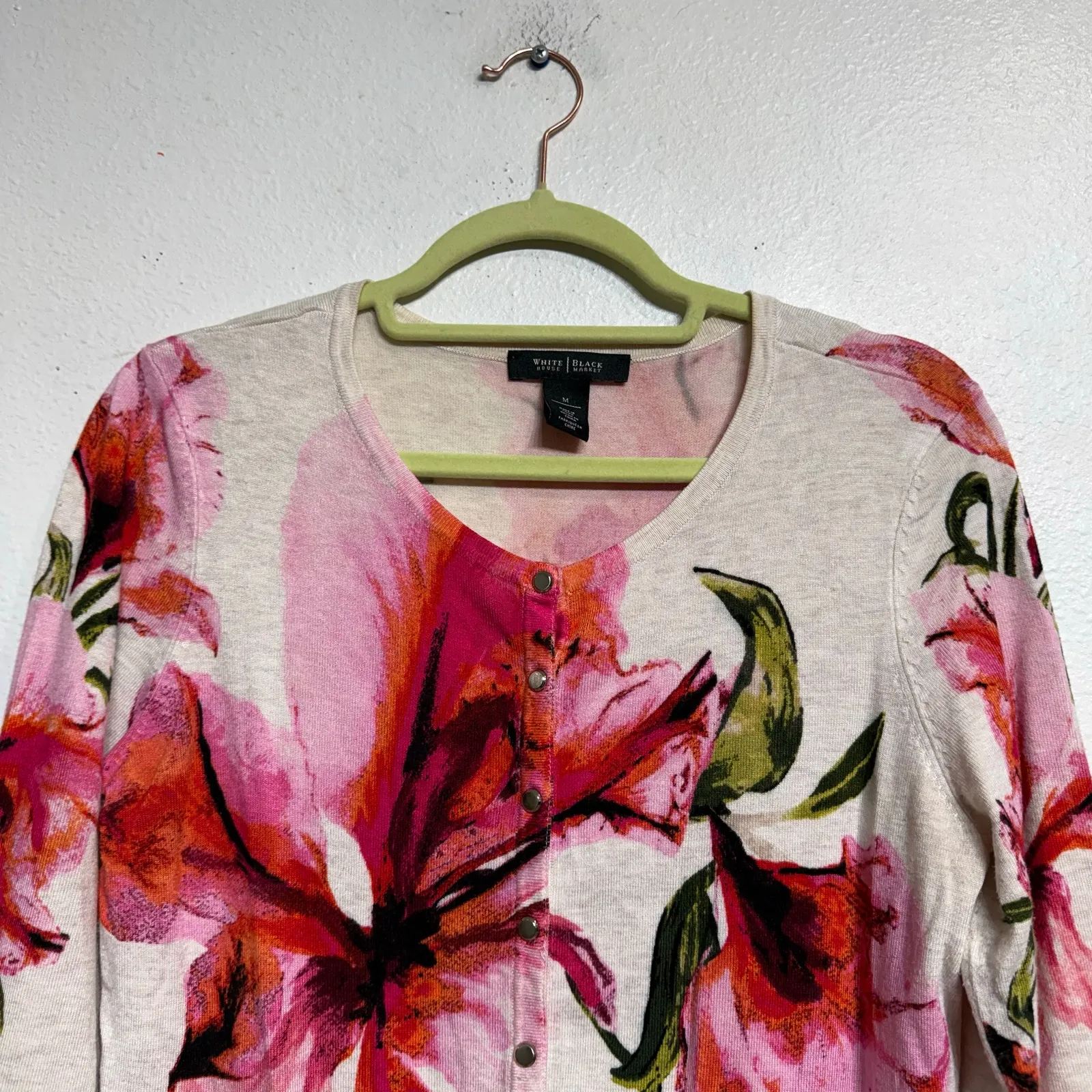 White House Black Market White Floral Cardigan Sz M - Image 3