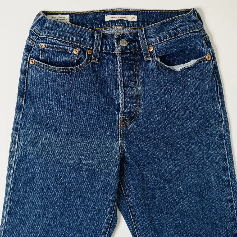 Levi’s Wedgie Straight Fit Jeans - Image 3
