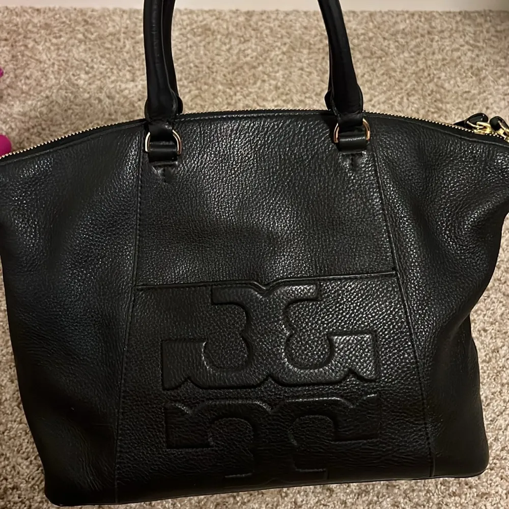 Tory Burch black pebble leather bombe satchel - Image 6