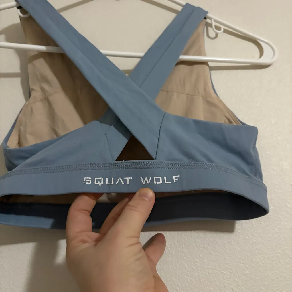 Women's Squat Wolf Blue Activewear Bra Size Small - Image 6