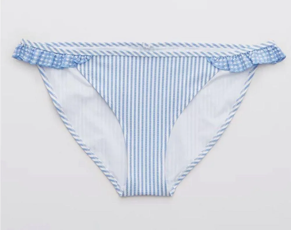 50A.- Aerie Seersucker Stripped Ruffle Bikini Bottom. Blue - Image 3