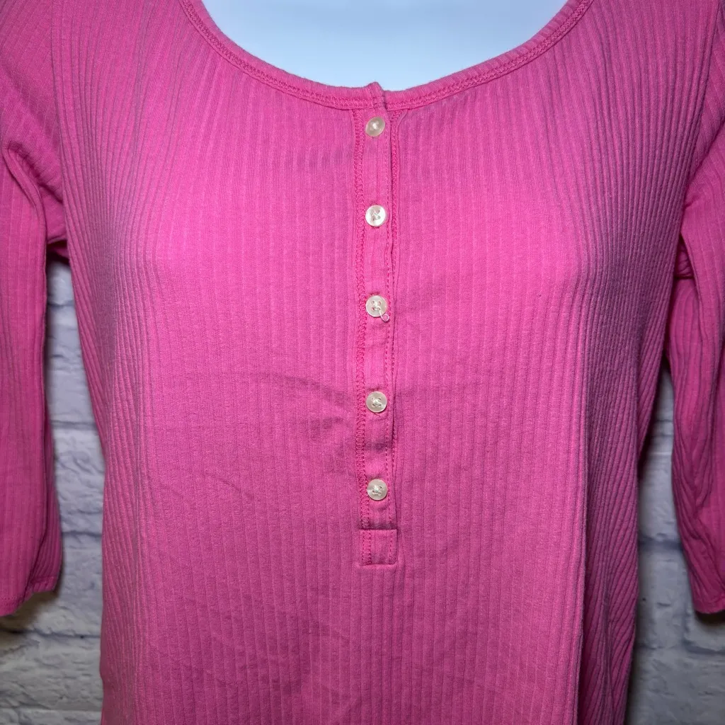Hollister Y2k Medium Pink Henley Stretch ButtonUp Top layering preppy - Image 3