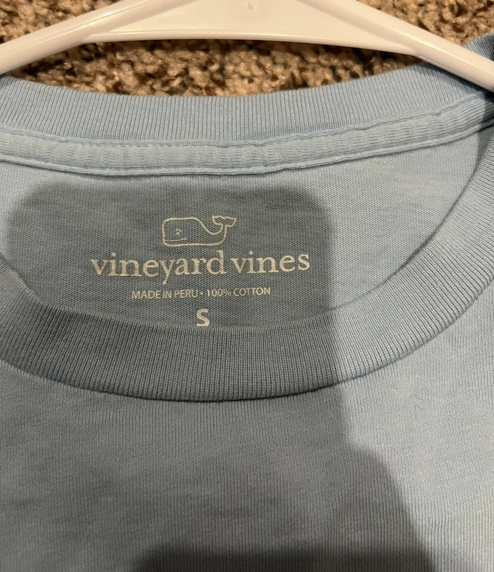 Vineyard Vines tshirt - Image 3