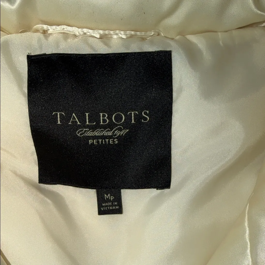 Talbots Women's Elegant ivory down Puffer vest - Image 4