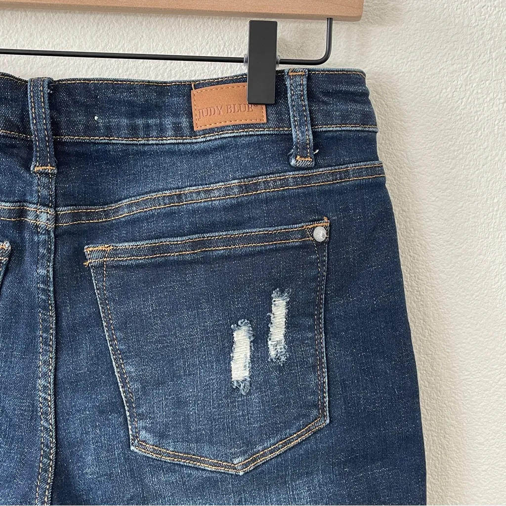 Judy Blue Camo Patch High Waist Denim Shorts M - Image 10