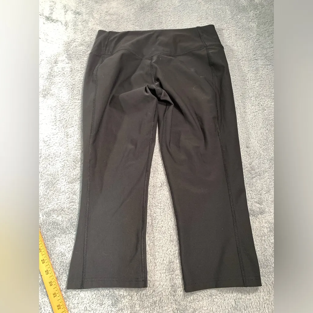 Nike dri-fit Black Capri Leggings - Image 6