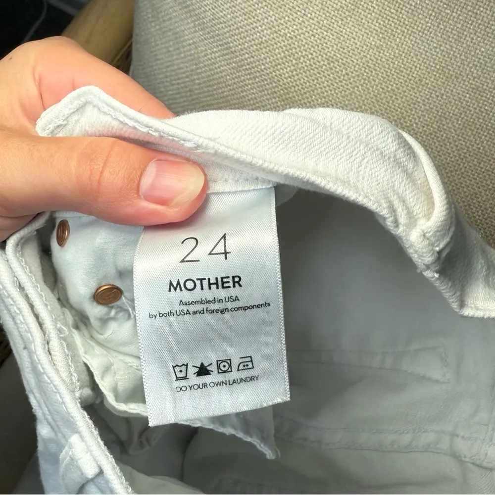 MOTHER denim The Weekender Fray Flare Jeans - Image 6