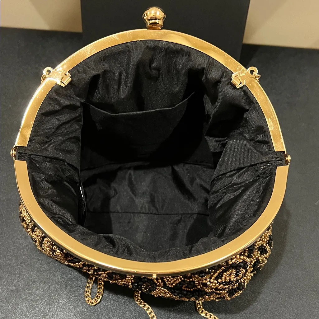 Made In India | Beaded Leopard Clutch w/ Chain Crossbody Strap Black - Image 5