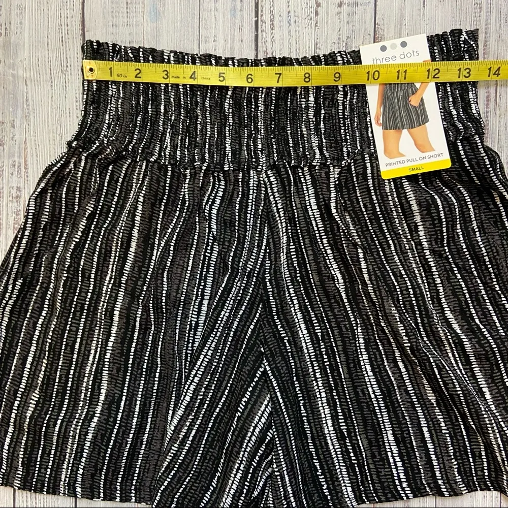 Three Dots Printed Pull On Shorts. Size Small.  New With Tags. - Image 11