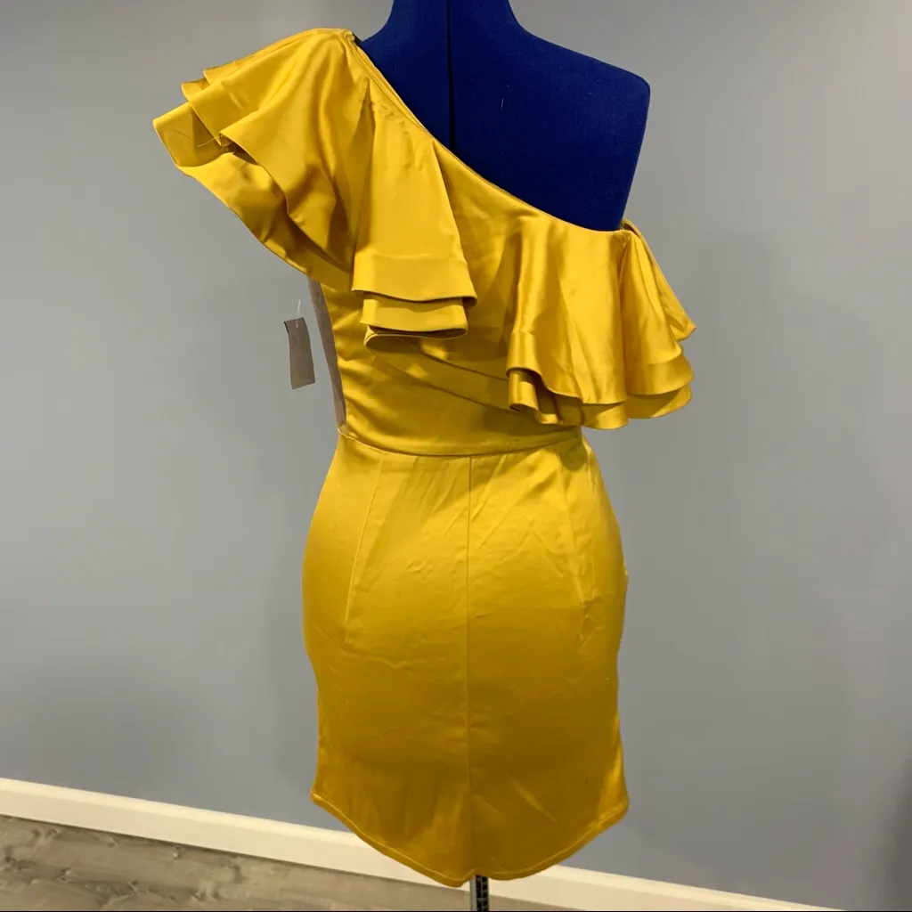 Michael Costello x REVOLVE Joey Mini Yellow Dress - Image 3