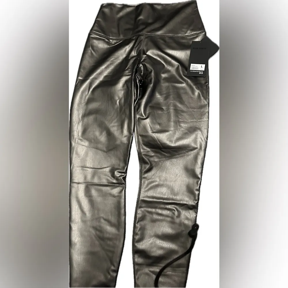 NWT 90Degree by Reflex Super High Rise L Leatherette Leggings Gray Size L - Image 11