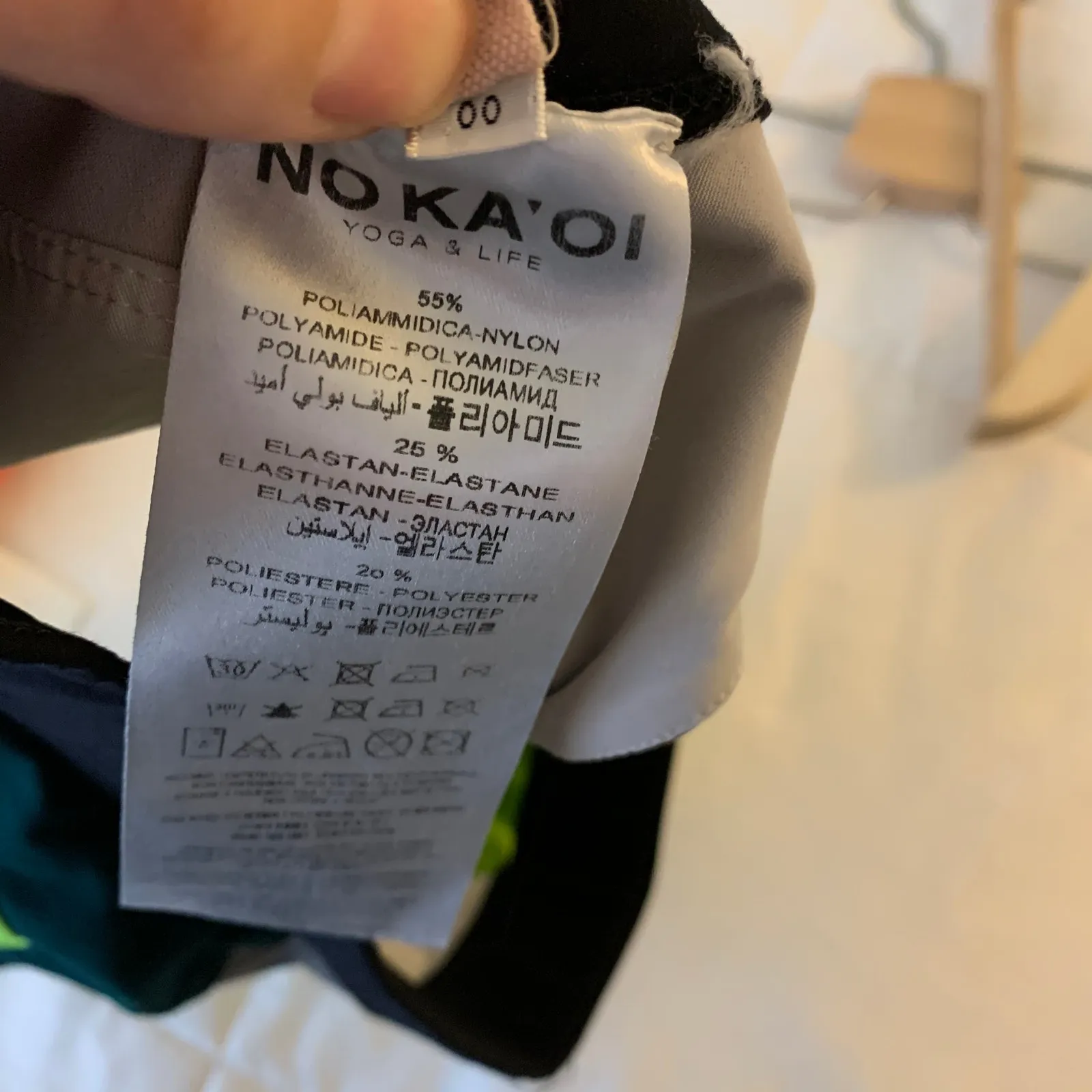 NO KA' OI Strappy Colorblock Green White Sports Bra Womens 00 - Image 12