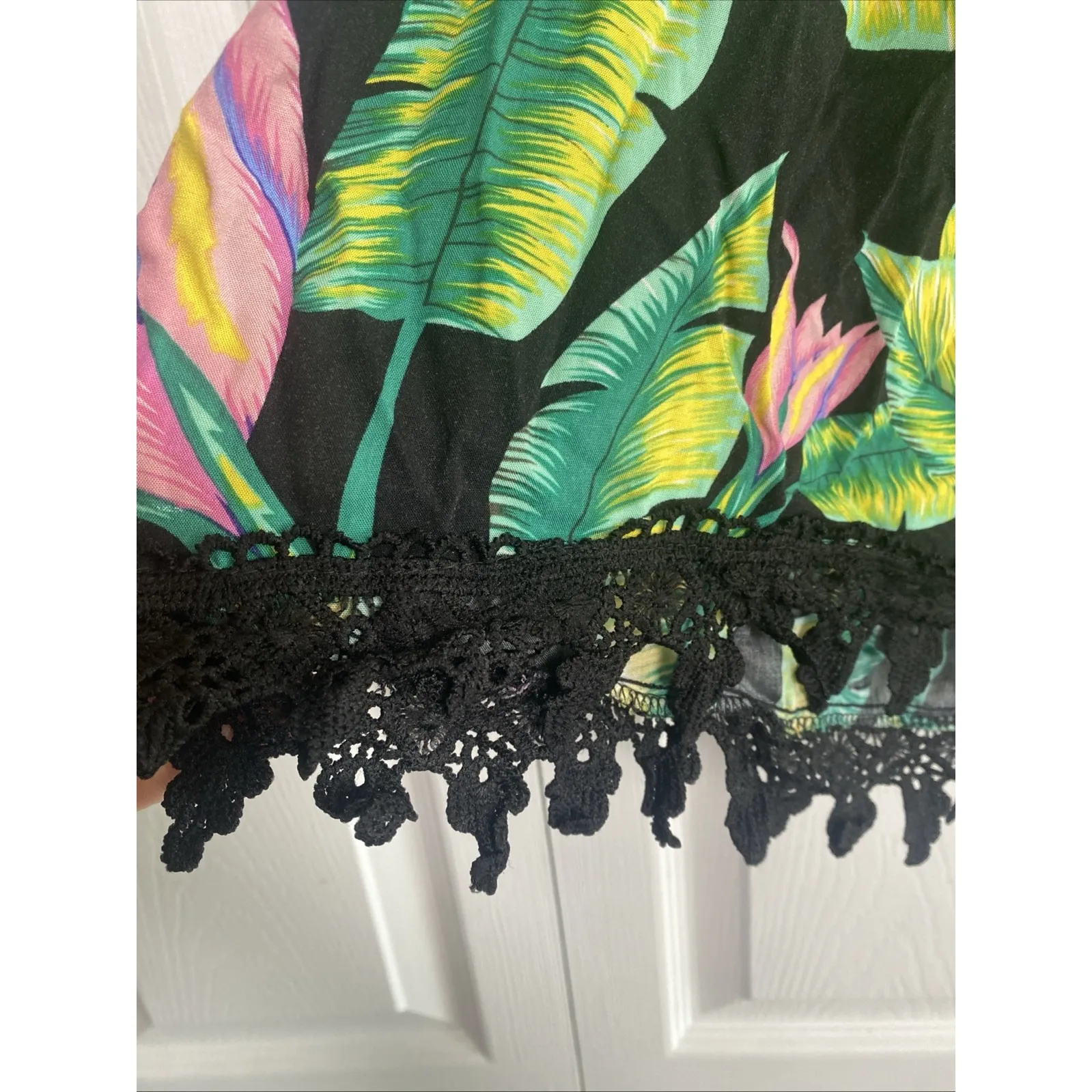 JAASE Womens Small Black Tropical Smocked Neck Open Arm Top Resort Cruise - Image 4