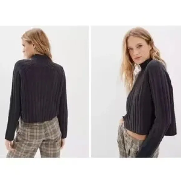 American Eagle Outfitters Dark Gray Turtleneck Sweater - Image 2