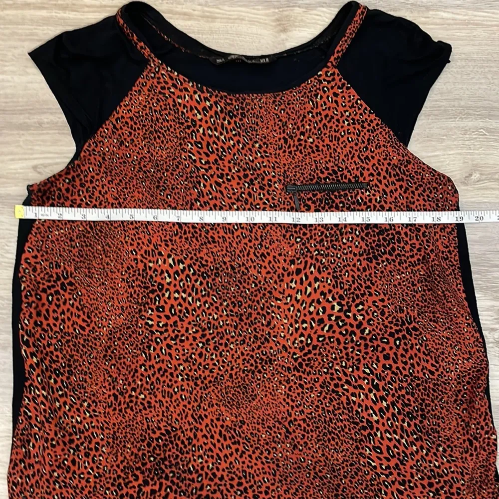 TRF Collection Orange Animal Print Front Solid Black Back Short Sleeve*flaw - Image 8