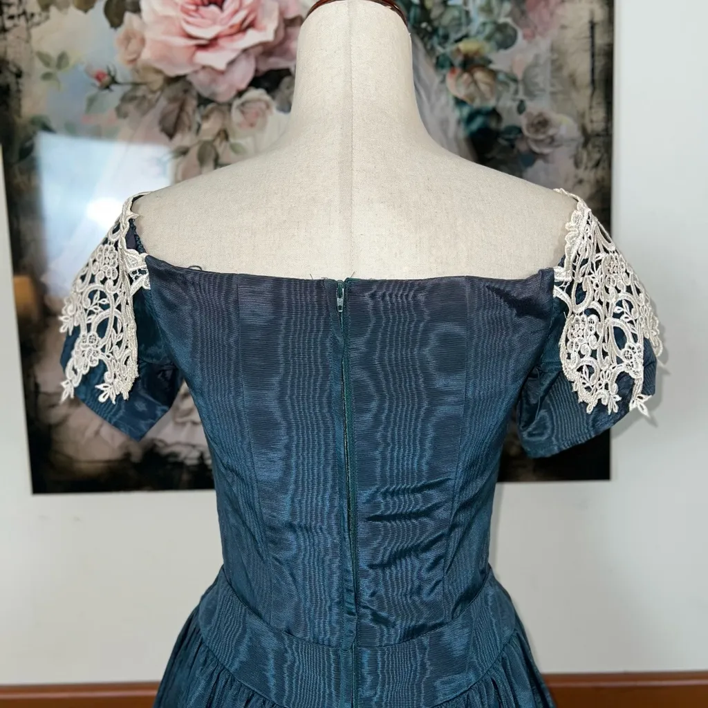 Beautiful Vintage 90s Scott McClintock Iridescent Taffeta Formal Dress! White Size 4 - Image 6