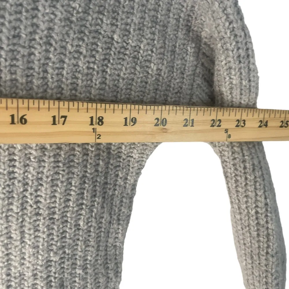 Rachel Zoe Women's‎ Size XS Classic Basic Grey Knit Sweater - Image 9