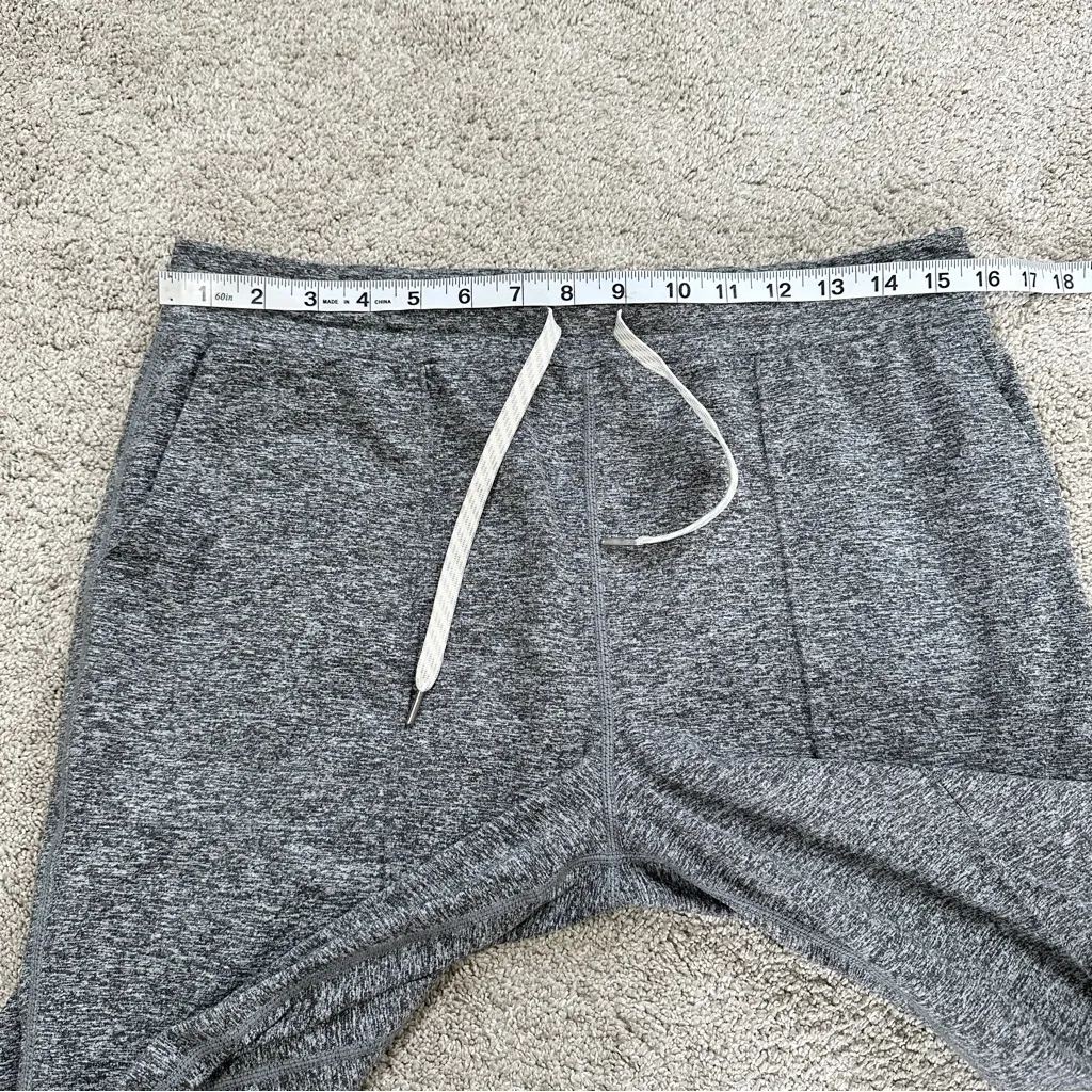 Vuori Women’s Halo Essential Wide Leg Pants Pull On High Rise in Heather Grey L - Image 12