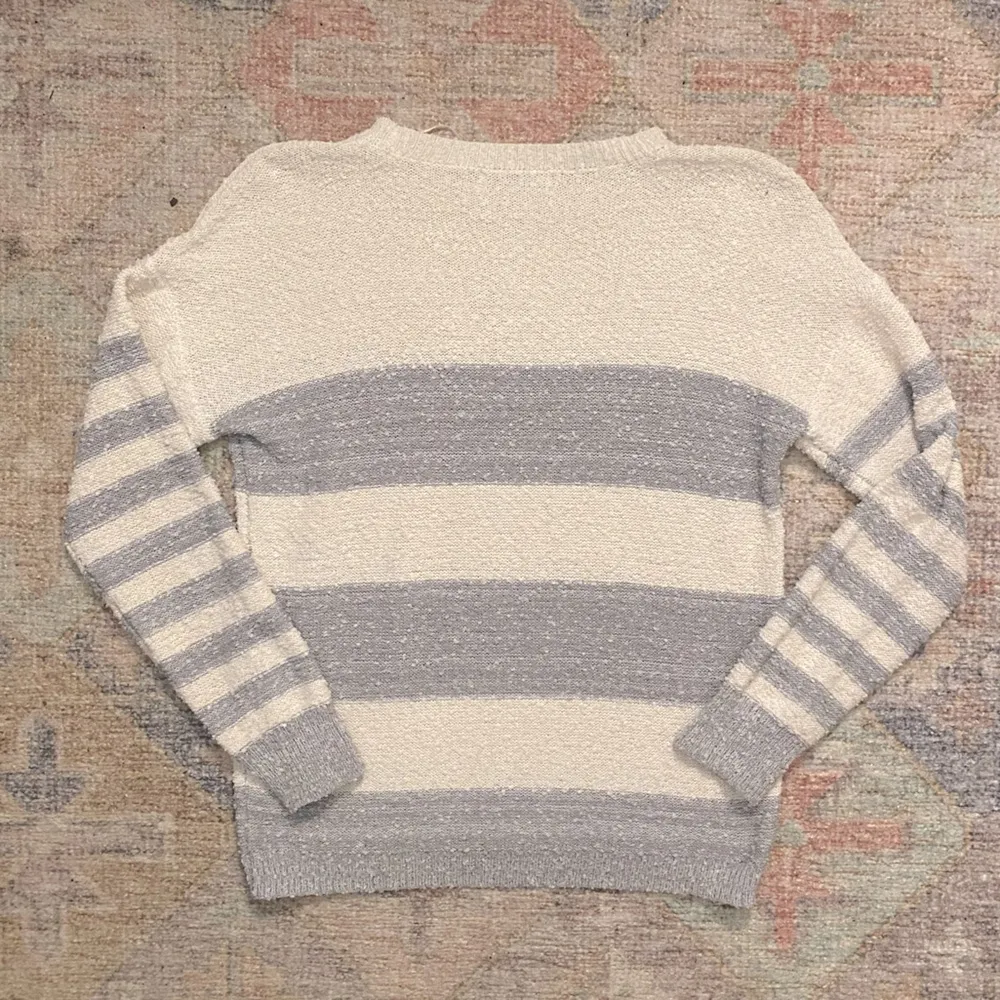 Crewneck Horizontal Striped Sweater - Image 7