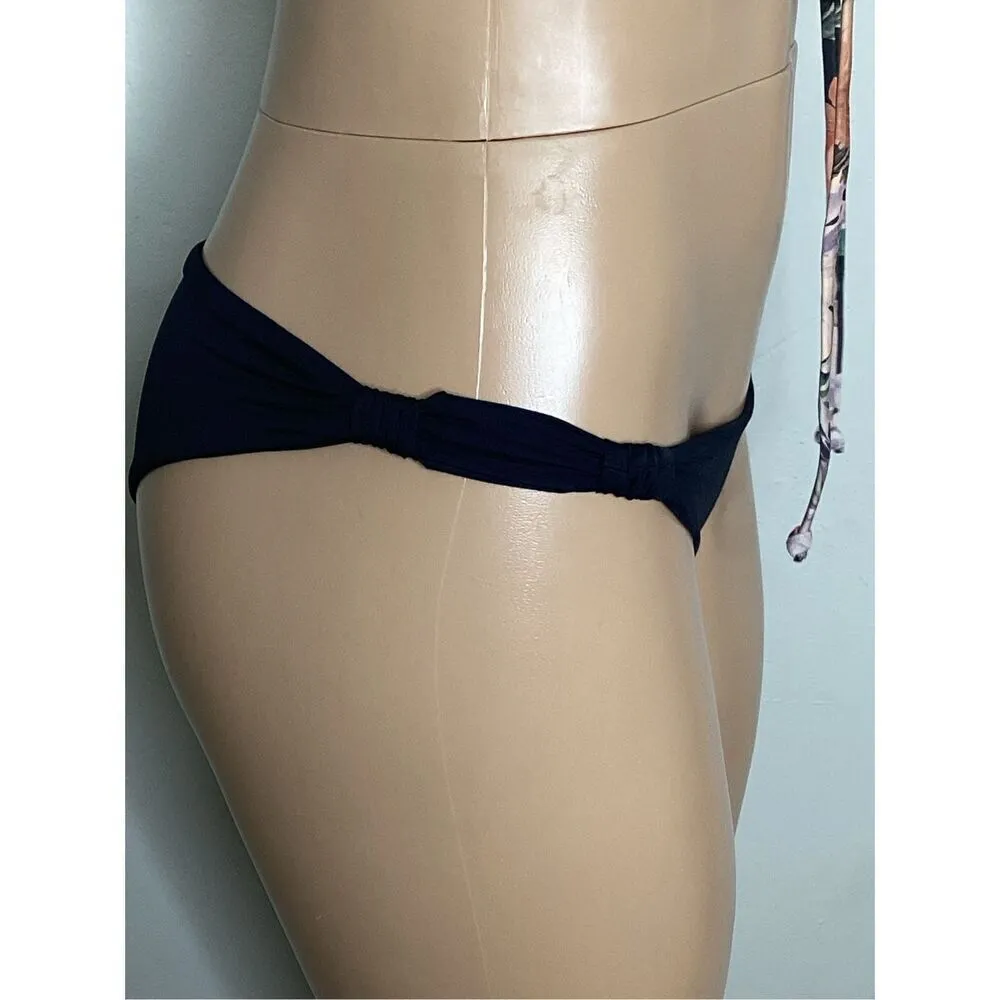 New. L*SPACE wrap floral teeny bikini. XS-top/S-bottom. Retails $ 179 - Image 9