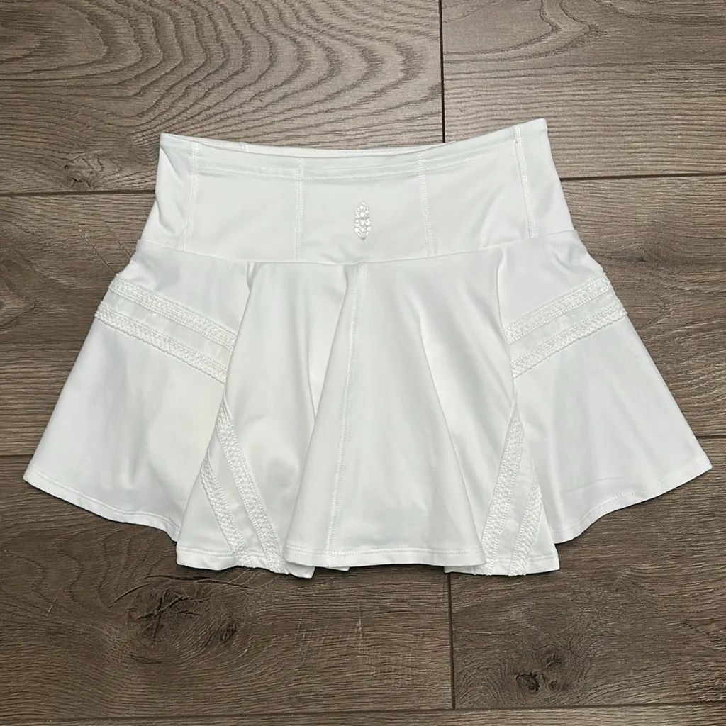 Free People Movement Pleats And Thank You High Rise Tennis Skirt Skort Size XS White - Image 3